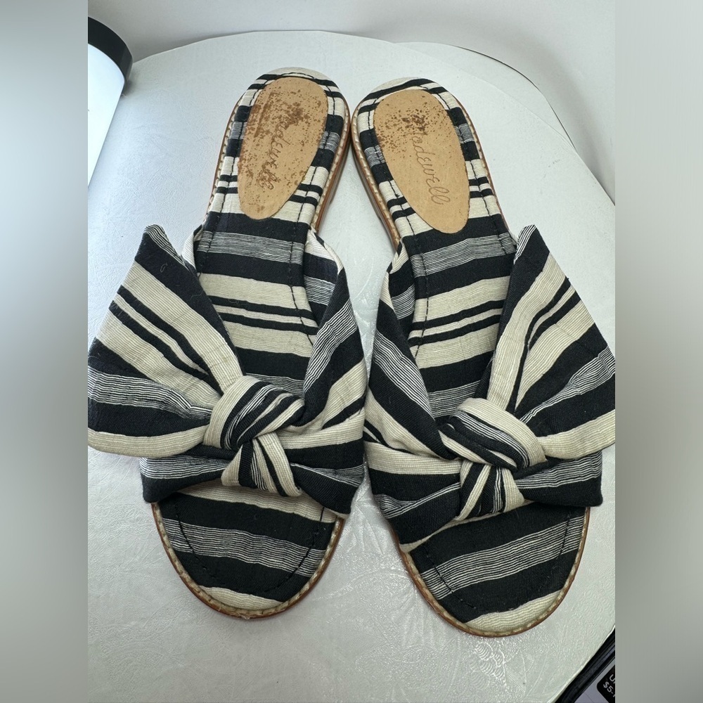 Madewell Naida Half-Bow Sandal‎ in Evelyn Stripe Size 7